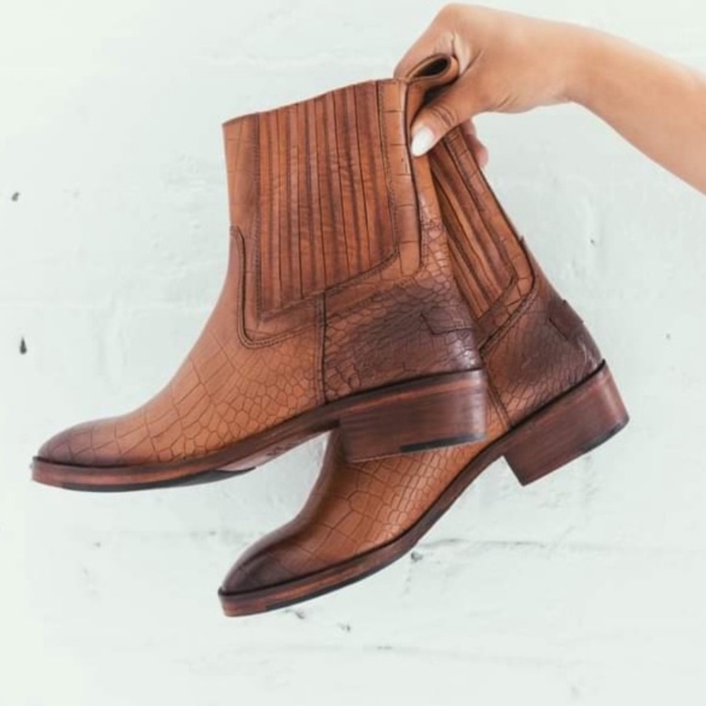 Vintage Foundry Co. Main Boots